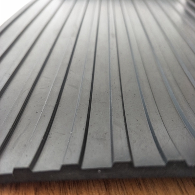 Durable using low price corrugated rubber sheet mat