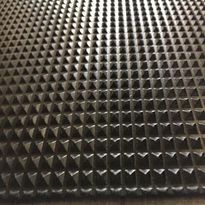 Waterproof Acid Resistant Rubber Car Floor Mat Pyramid Rubber Plate