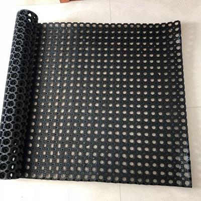 Outdoor water drain anti-slip holes rubber mat for wet area
